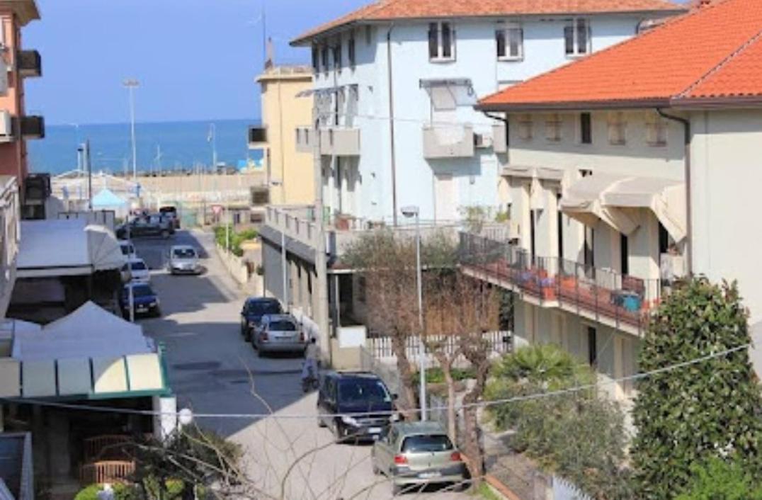 Hotel Sabbia D'Oro Rimini Exterior foto