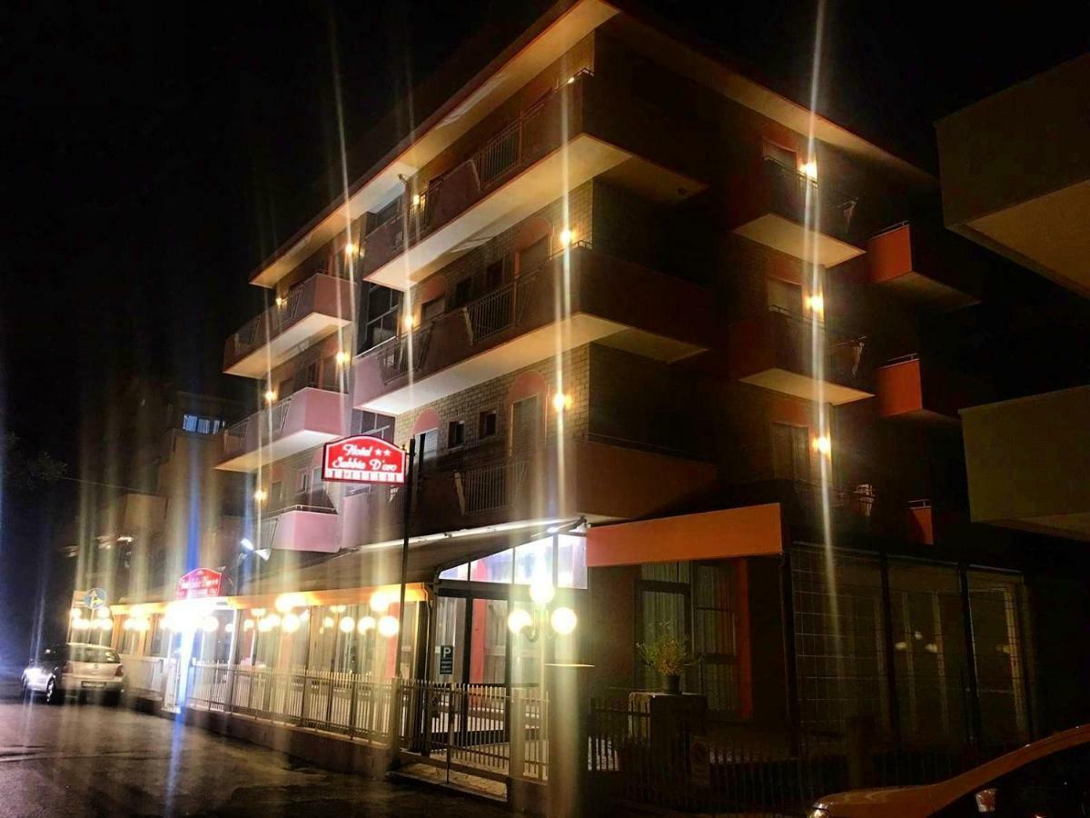 Hotel Sabbia D'Oro Rimini Exterior foto