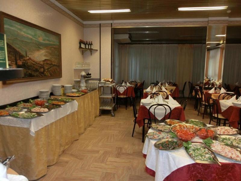 Hotel Sabbia D'Oro Rimini Exterior foto